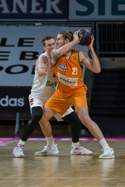 一些年轻球 一些年轻球