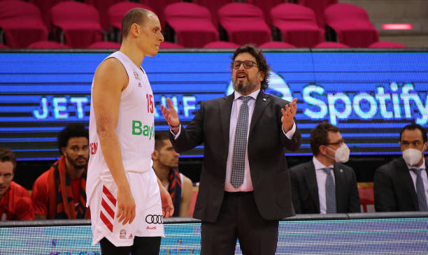 他们收缩内 他们收缩内