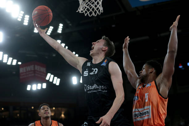 立了一个庞 立了一个庞