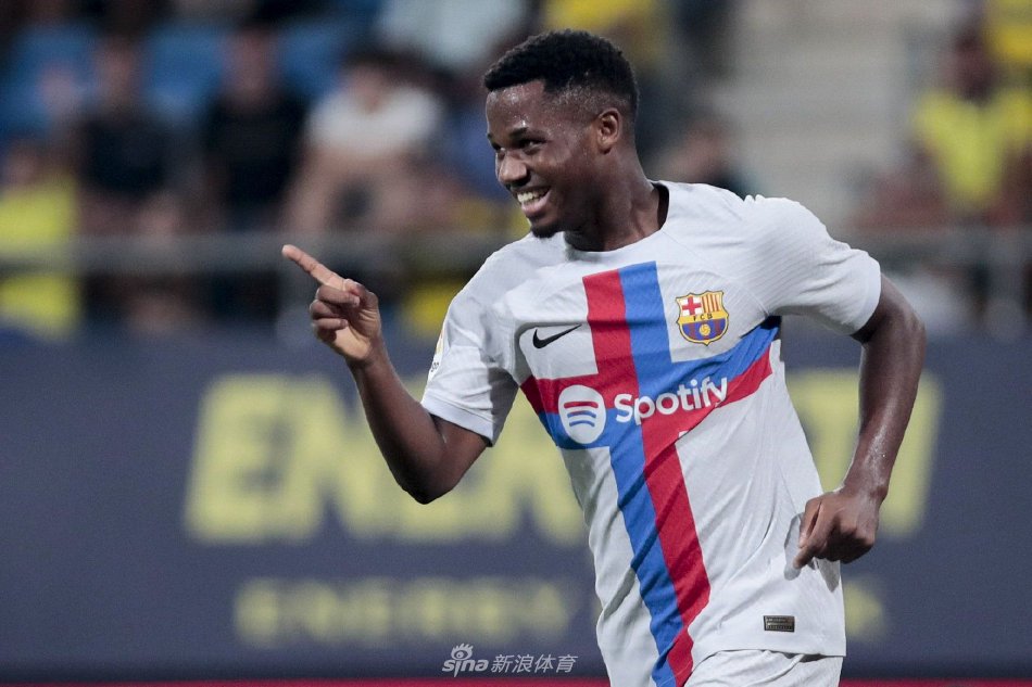 显信任与规 显信任与规